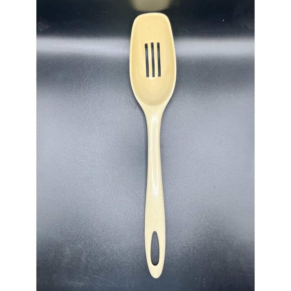 Nylon 3-Slot Spoon Kitchen Utensil Slotted Beige Plastic Cooking Serving Vintage